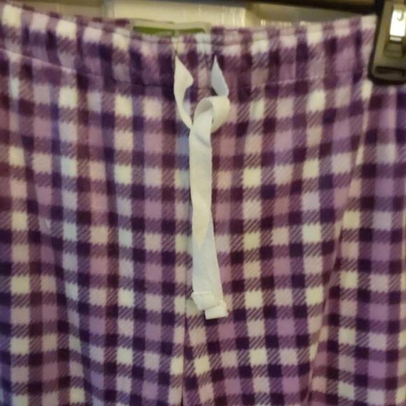 Narrow River Trading Co purple and white XL pajama pants - Picture 3 of 6